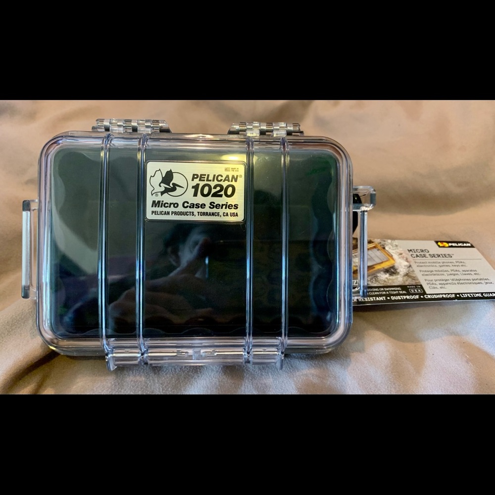 Waterproof case to protect electronics and valuables